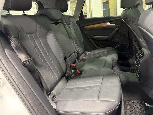 Photo of 2022 Ibis White Audi Q5