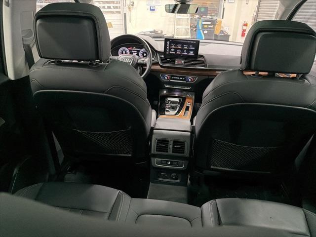 Photo of 2022 Ibis White Audi Q5