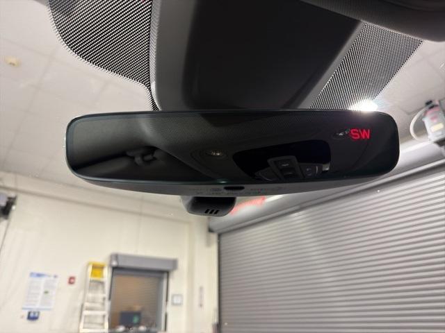 Photo of 2022 Ibis White Audi Q5