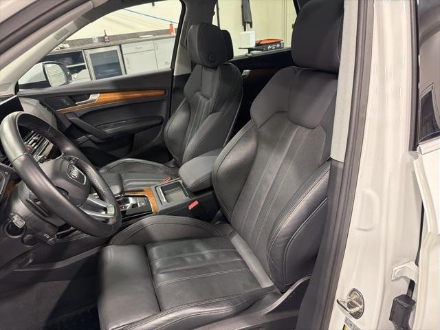 Photo of 2022 Ibis White Audi Q5