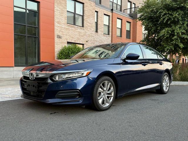 Photo of 2018 Obsidian Blue Pearl Honda Accord