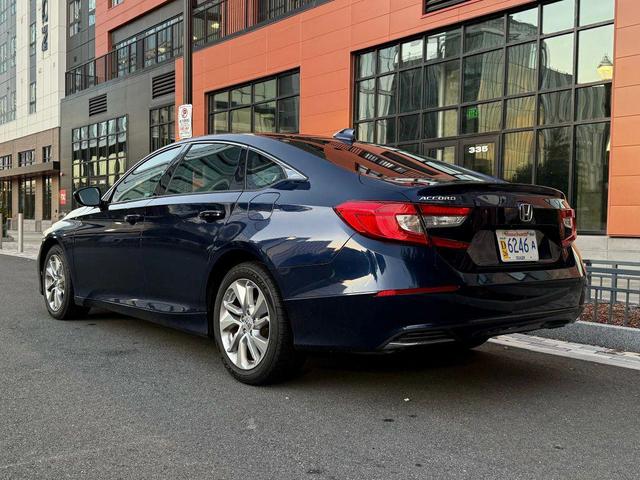 Photo of 2018 Obsidian Blue Pearl Honda Accord