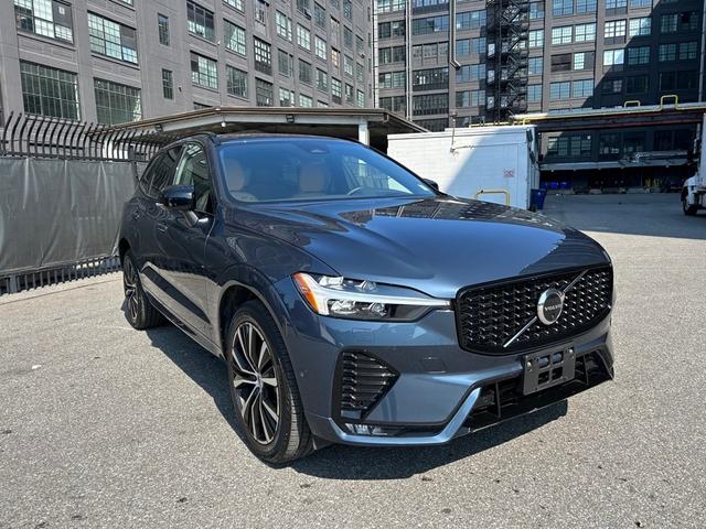 Photo of 2023 Blue Volvo XC60