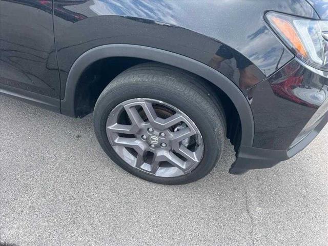 Photo of 2022 Crystal Black Pearl Honda Passport