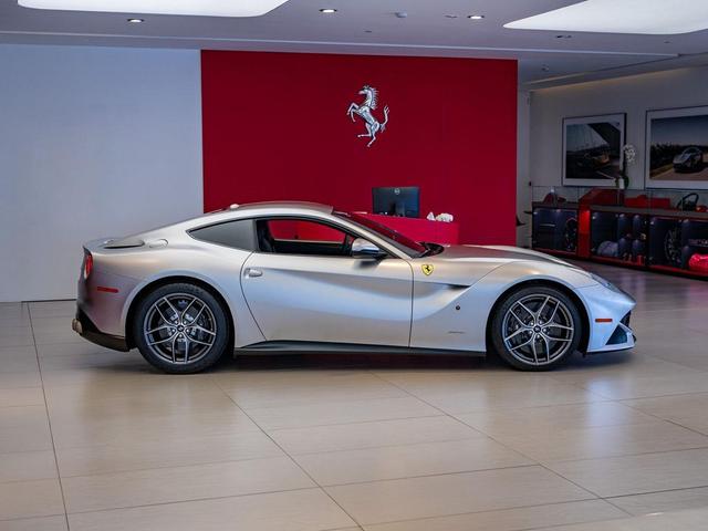 Photo of 2014 Alluminio Opaco Ferrari F12berlinetta