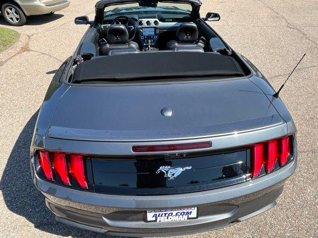 Photo of 2023 Gray Metallic Ford Mustang