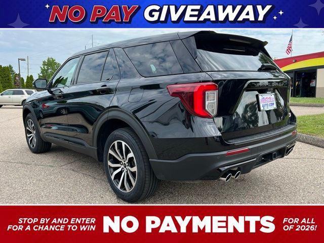 Photo of 2021 Black Ford Explorer
