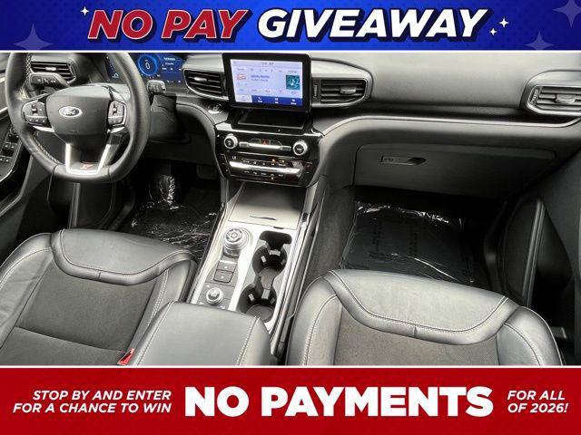Photo of 2021 Black Ford Explorer