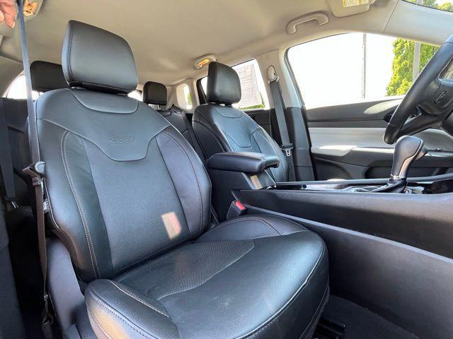 Photo of 2022 Granite Crystal Metallic Clearcoat Jeep Compass