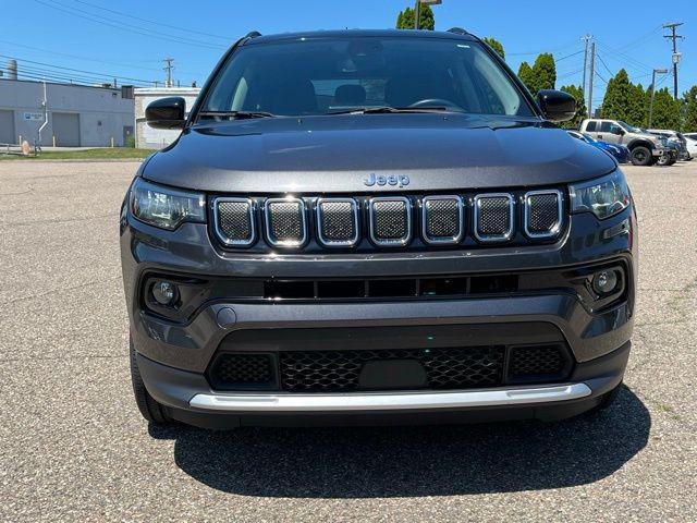 Photo of 2022 Granite Crystal Metallic Clearcoat Jeep Compass
