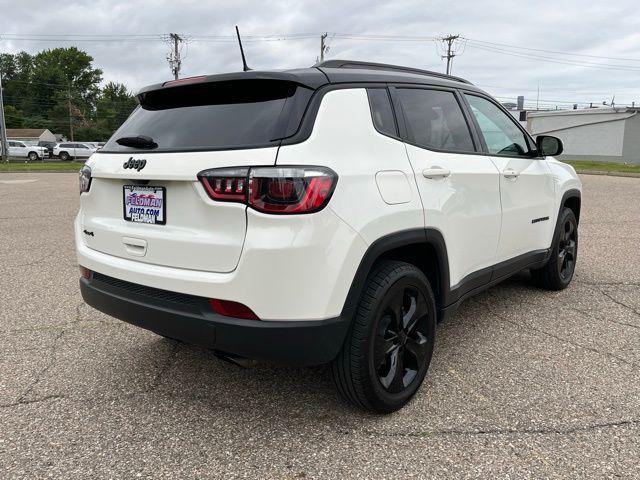 Photo of 2019 White Clearcoat Jeep Compass