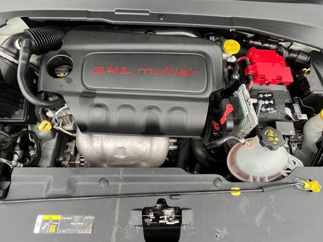 Photo of 2019 White Clearcoat Jeep Compass