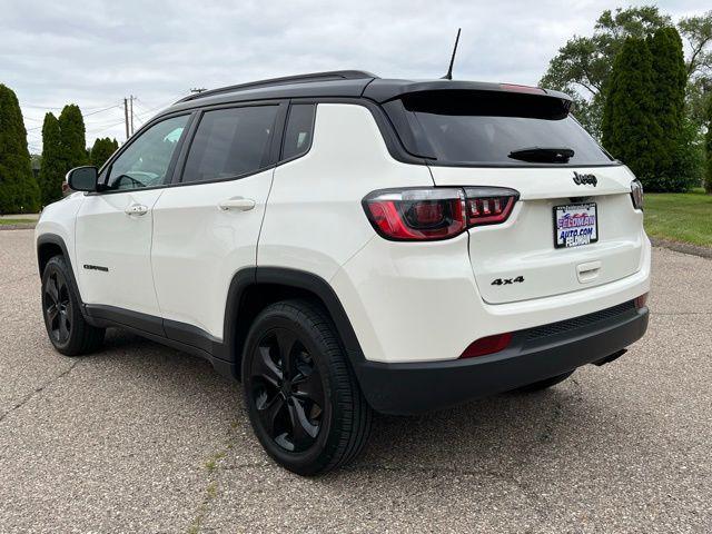 Photo of 2019 White Clearcoat Jeep Compass
