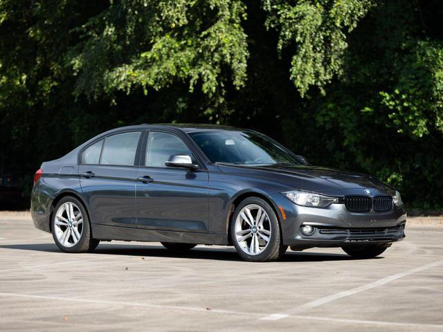 Photo of 2016 Grey BMW 320