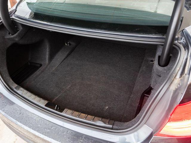 Photo of 2016 Grey BMW 320
