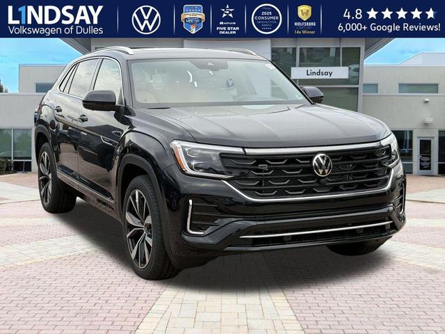 Photo of 2026 deep black pearl Volkswagen Atlas Cross Sport