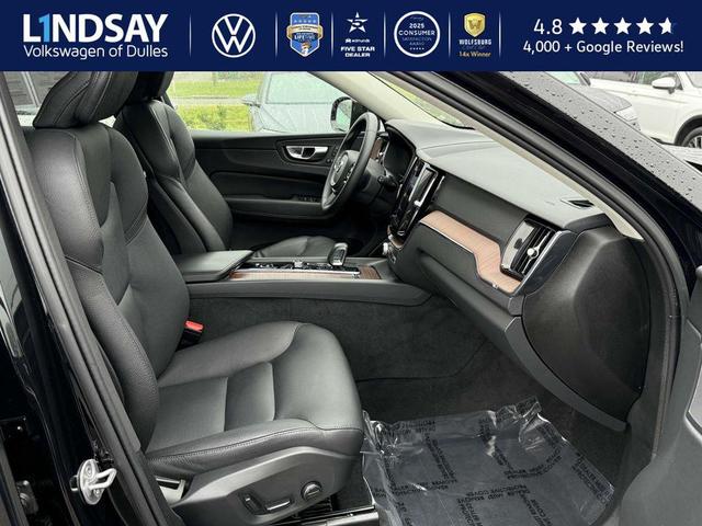 Photo of 2023 Black Volvo XC60