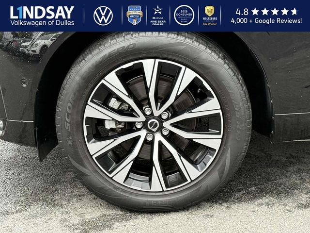 Photo of 2023 Black Volvo XC60