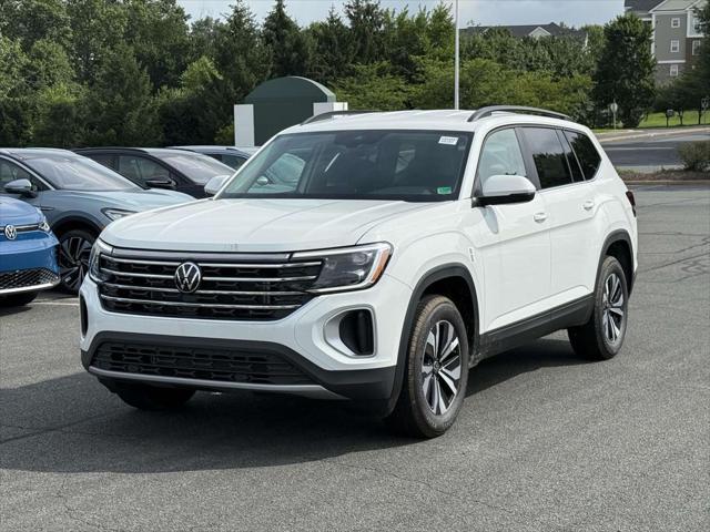 Photo of 2025 Pure White Volkswagen Atlas