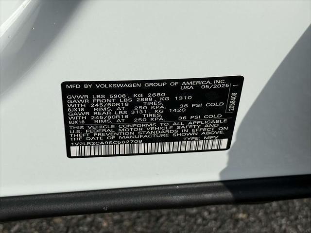 Photo of 2025 Pure White Volkswagen Atlas