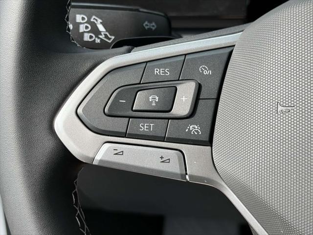 Photo of 2025 Pure White Volkswagen Atlas