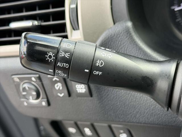 Photo of 2014 Tungsten Pearl Lexus GX 460
