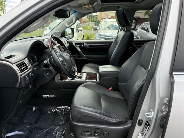 Photo of 2014 Tungsten Pearl Lexus GX 460