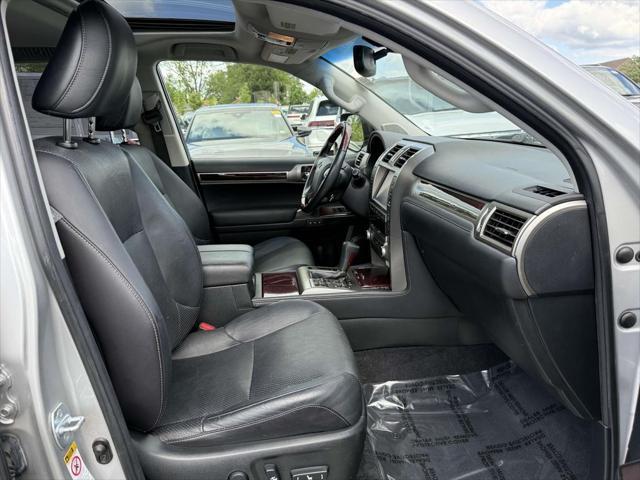 Photo of 2014 Tungsten Pearl Lexus GX 460
