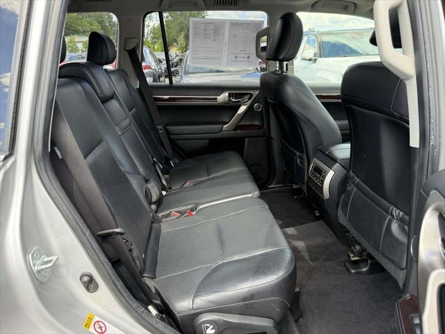 Photo of 2014 Tungsten Pearl Lexus GX 460