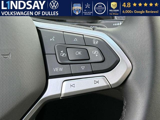 Photo of 2025 Deep Black Pearl Volkswagen Atlas