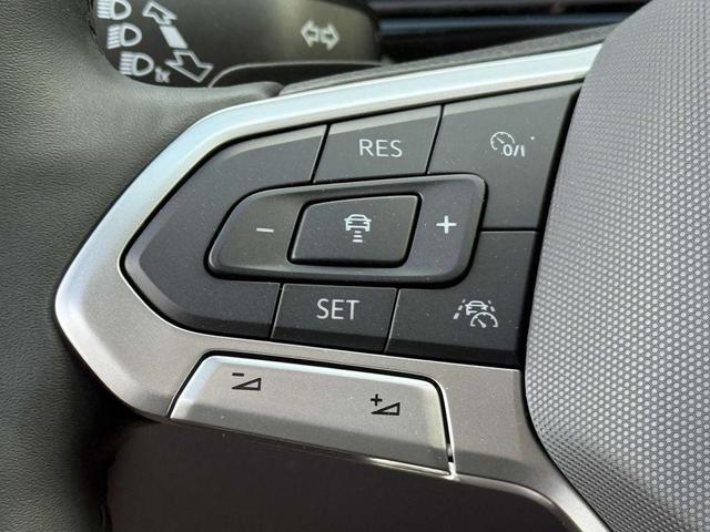 Photo of 2025 Deep Black Pearl Volkswagen Atlas