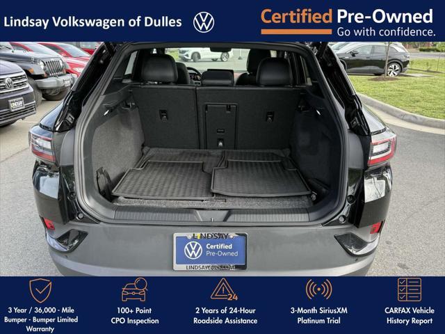 Photo of 2021 Mythos Black Metallic Volkswagen ID.4