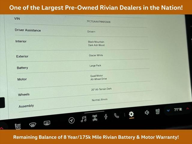Photo of 2022 Glacier White Rivian R1T