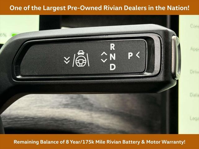 Photo of 2022 Glacier White Rivian R1T