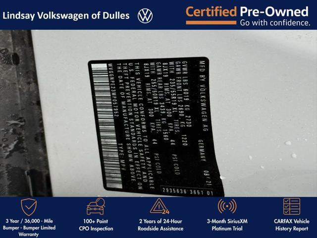 Photo of 2021 Glacier White Metallic/Black Roof Volkswagen ID.4
