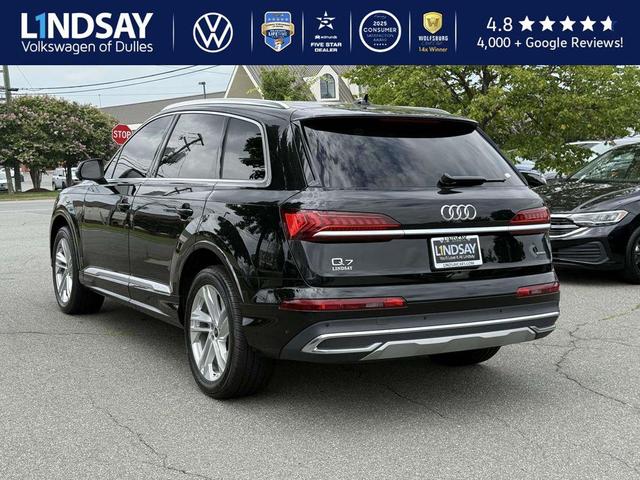 Photo of 2022 Black Metallic Audi Q7