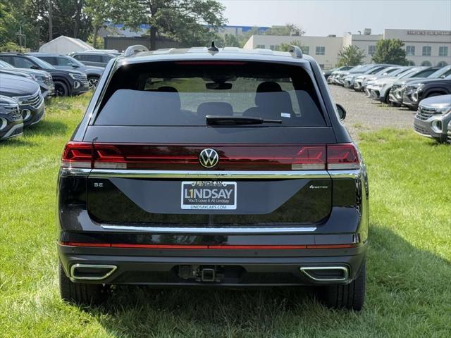 Photo of 2025 Deep Black Pearl Volkswagen Atlas