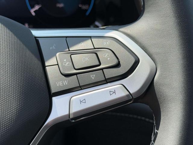 Photo of 2025 Deep Black Pearl Volkswagen Atlas