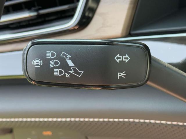 Photo of 2025 Deep Black Pearl Volkswagen Atlas