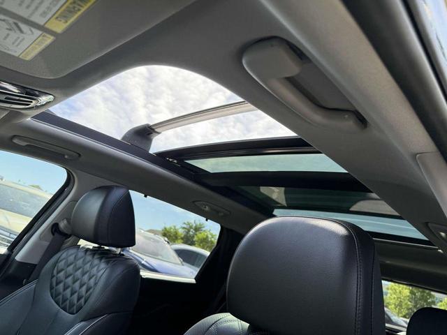 Photo of 2022 Twilight Black Hyundai SANTA FE HEV