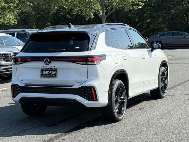 Photo of 2025 Opal White w/Deep Black Roof Volkswagen Tiguan