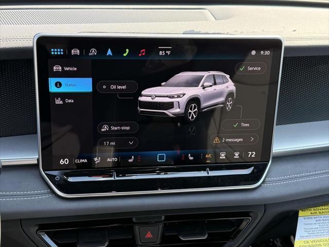 Photo of 2025 Opal White w/Deep Black Roof Volkswagen Tiguan