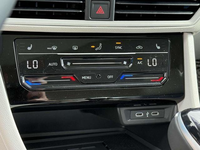 Photo of 2025 Opal White Pearl Volkswagen Jetta