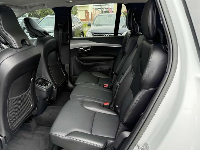 Photo of 2023 Crystal White Metallic Volvo XC90