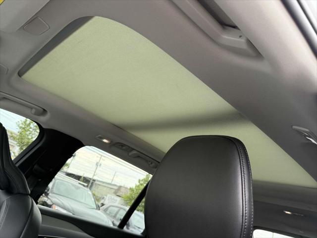 Photo of 2023 Crystal White Metallic Volvo XC90