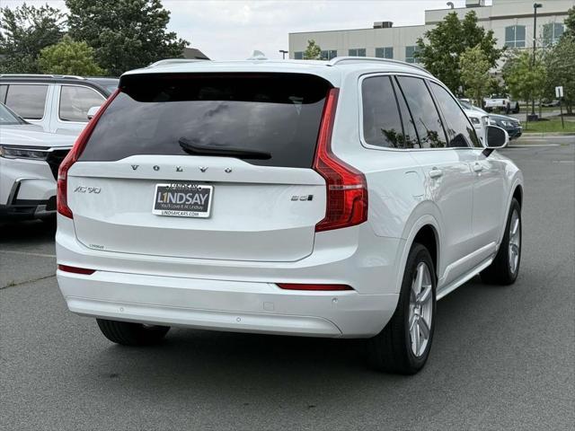 Photo of 2023 Crystal White Metallic Volvo XC90