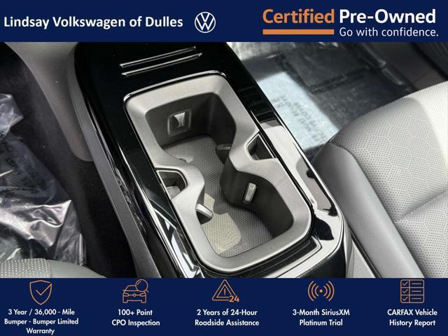 Photo of 2021 Dusk Blue Metallic/Black Roof Volkswagen ID.4