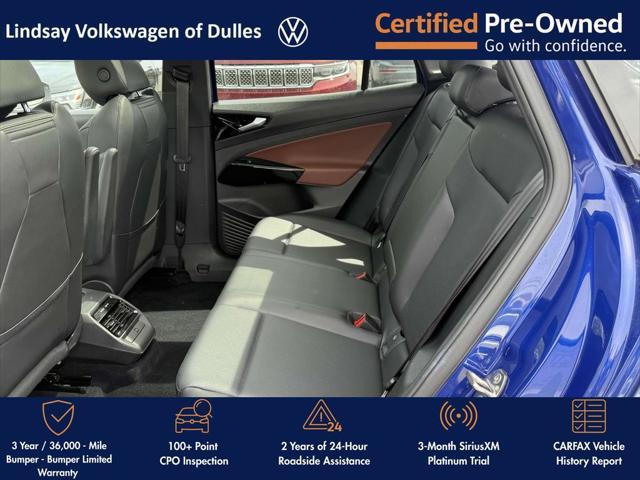 Photo of 2021 Dusk Blue Metallic/Black Roof Volkswagen ID.4