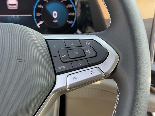 Photo of 2025 Deep Black Pearl Volkswagen Atlas