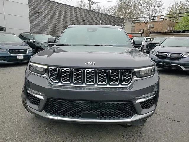 Photo of 2024 Baltic Gray Metallic Clearcoat Jeep Grand Cherokee